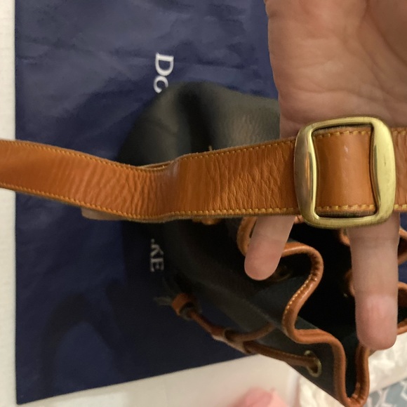 Dooney & Bourke Vintage Leather Bucket Bag (doesn’t include dust bag) - Picture 16 of 16